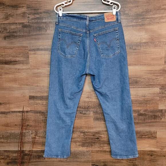 Levi's Jeans Size 31 Wedgie Straight Button Fly High Rise Medium Light Wash - Picture 2 of 13